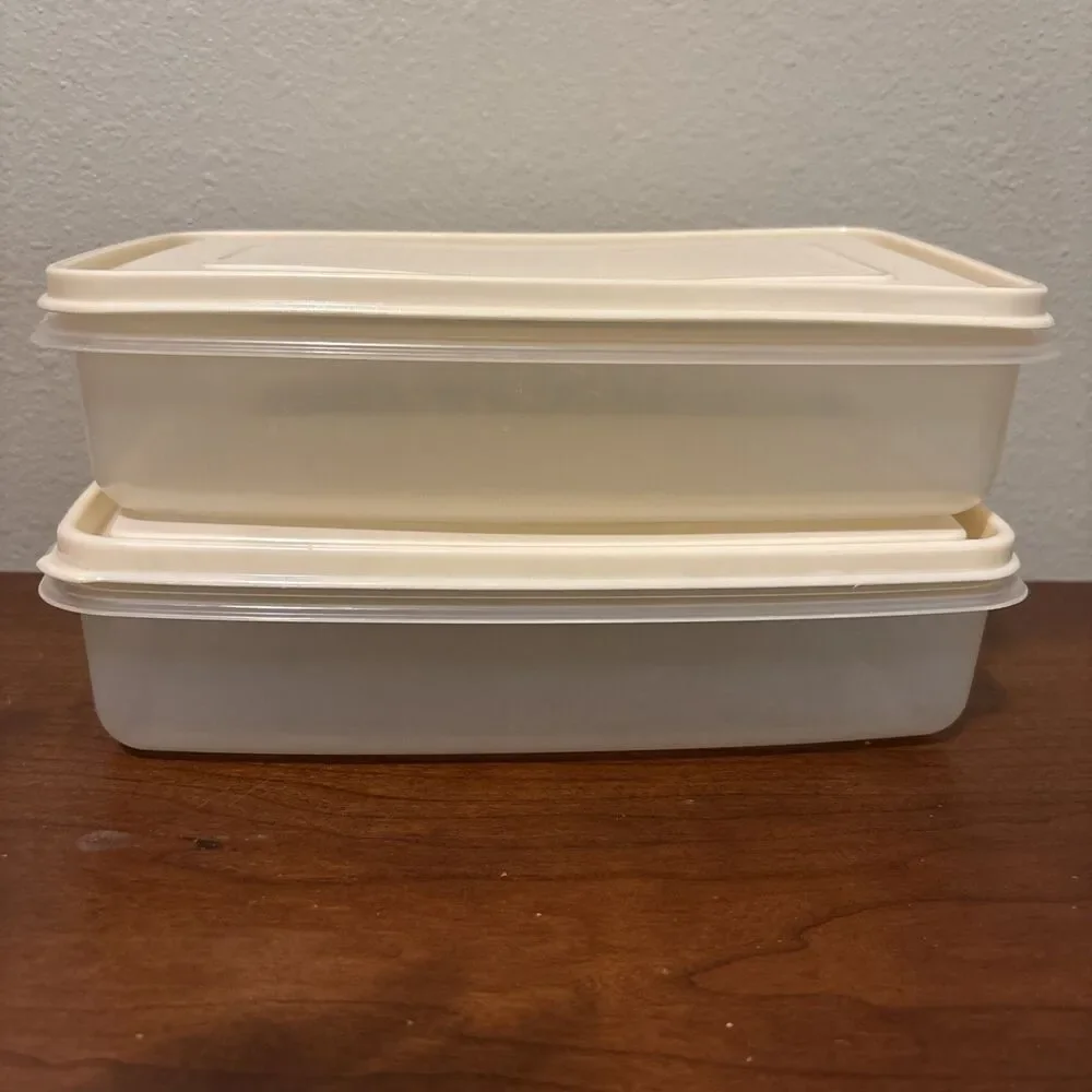 Rubbermaid Servin Saver #6 Containers w/Lids Clear Almond 7 Cup 1.7L Set of 2